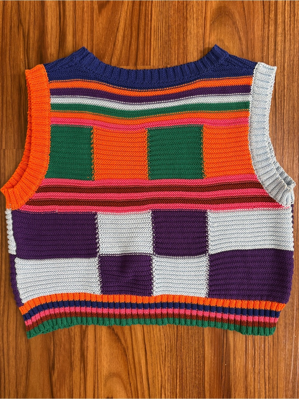 Rainbow Knit Matching Set with Crop Top and Shorts (Festival) - Picture 6 of 6
